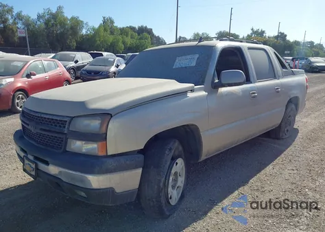 2006 Chevrolet Avalanche 1500 Z66 из США, поврежденный, VIN 3GNEC12Z46G106395